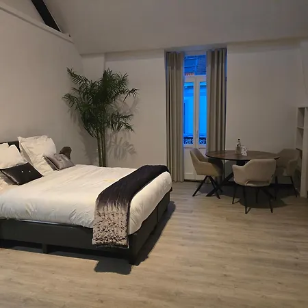 8z Dreamz 4 Apartment *